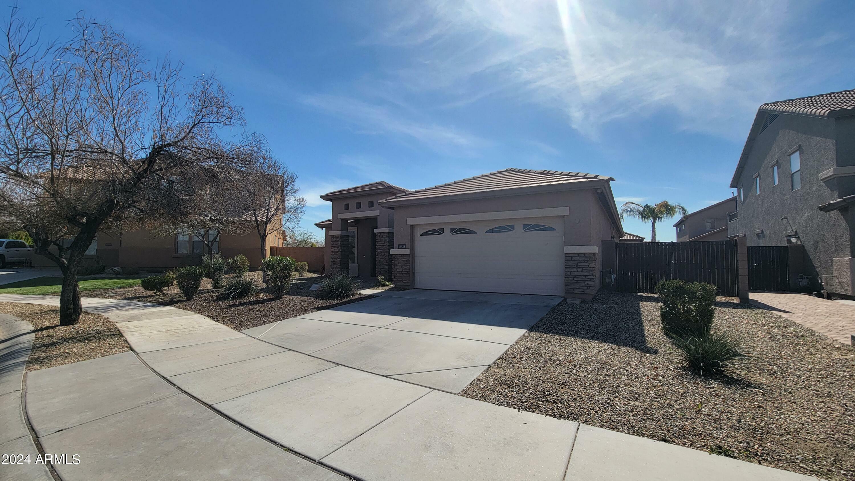 Property Photo:  16523 W Lincoln Street  AZ 85338 