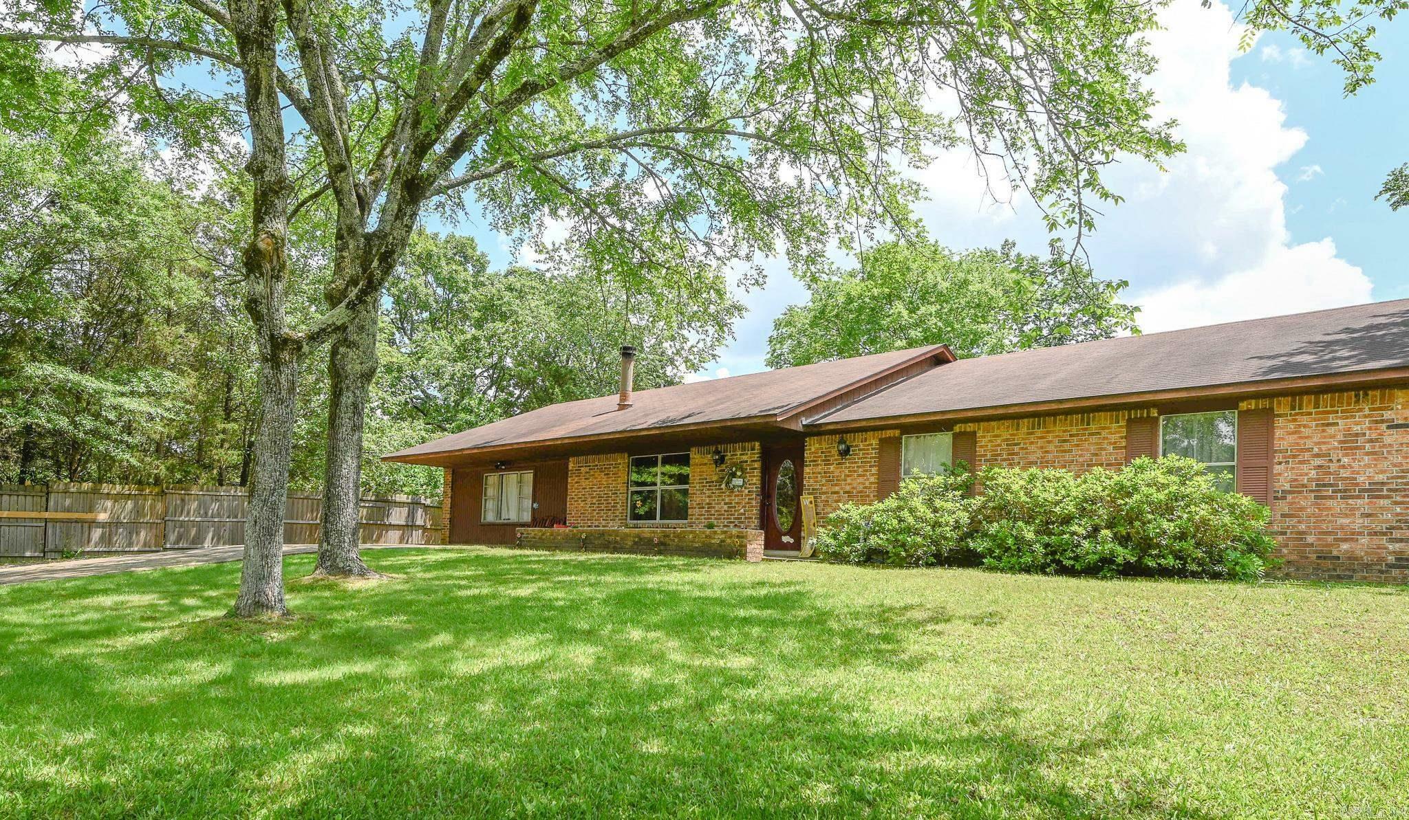 Property Photo:  806 Karen Drive  AR 71953 