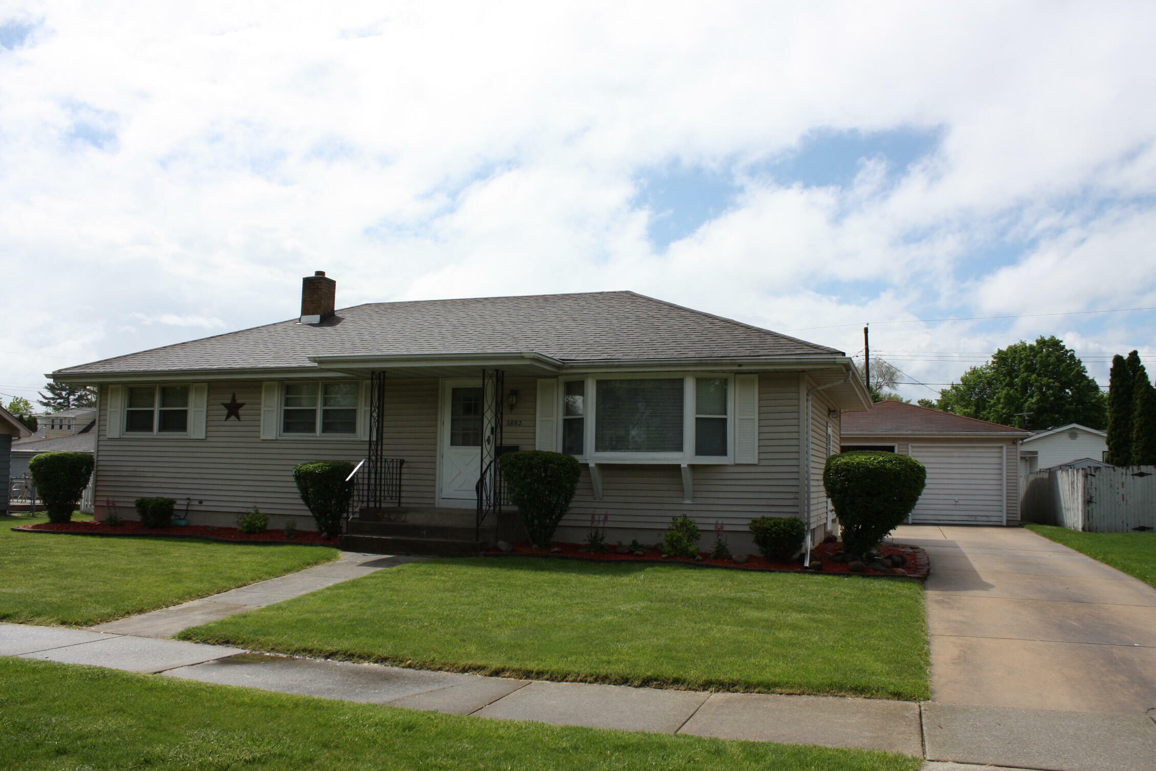 Property Photo: 3852 Highway Avenue IN 46322