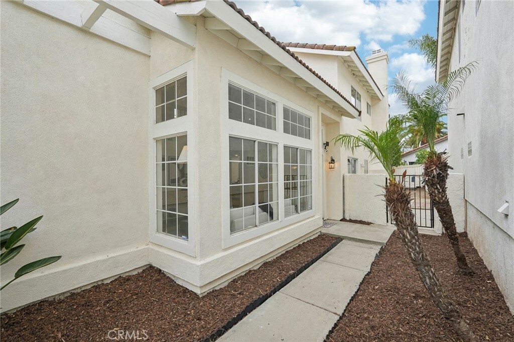 Property Photo: 2104 Cascade Drive CA 92879