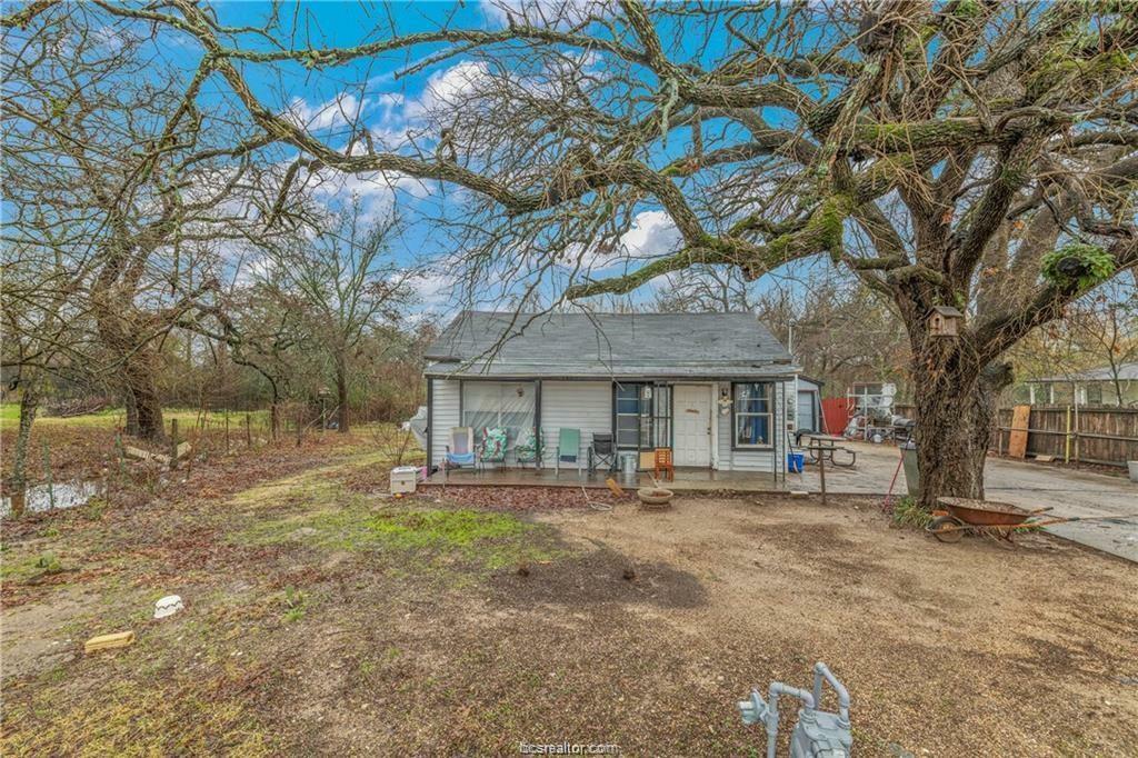 Property Photo:  2406 West 28th Street  TX 77803-2101 