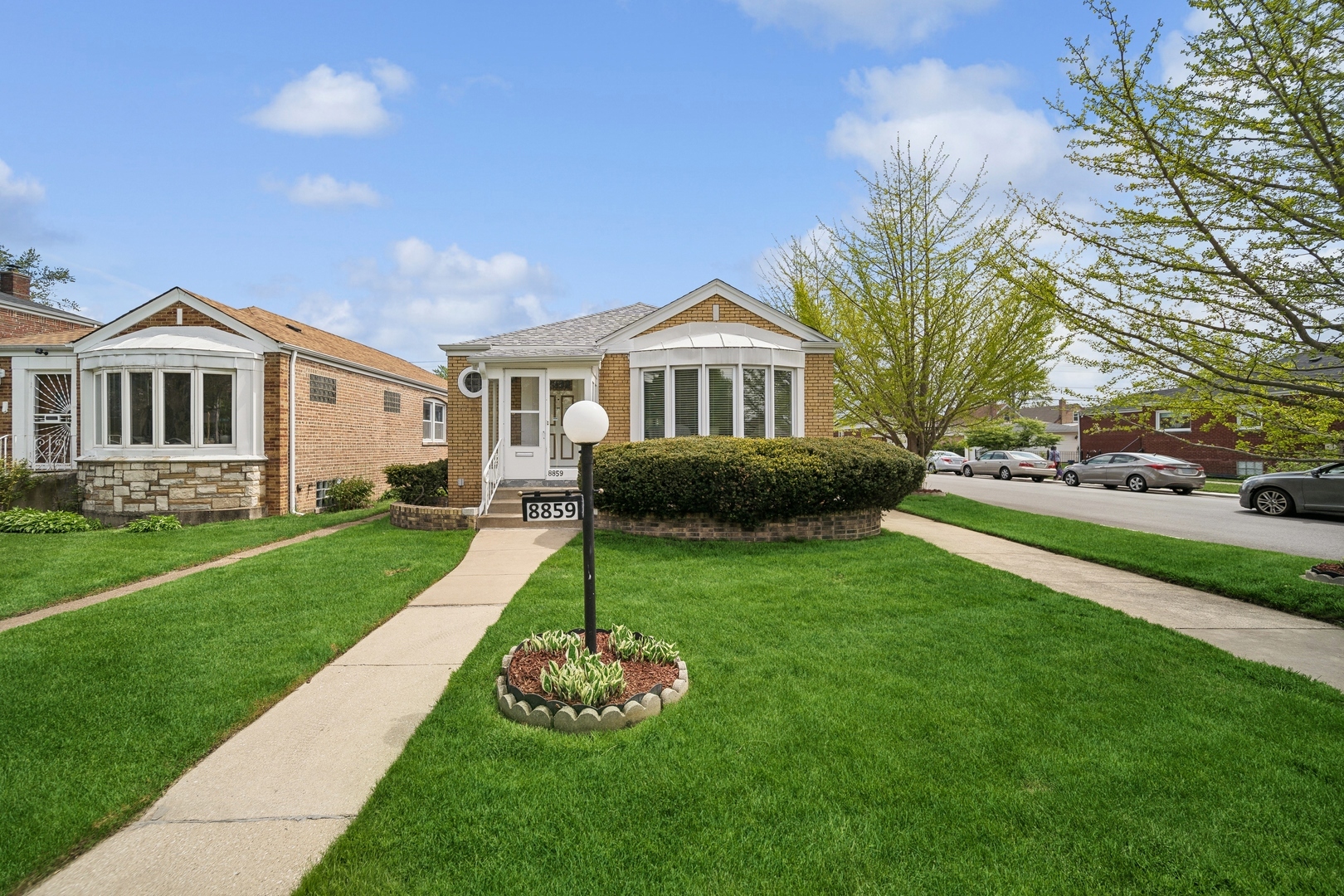 Property Photo:  8859 S Clyde Avenue  IL 60617 