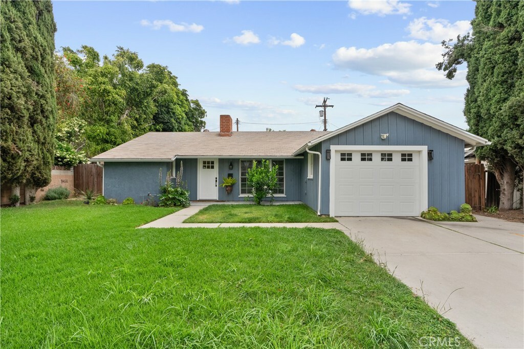 Property Photo:  7860 Texhoma Avenue  CA 91325 