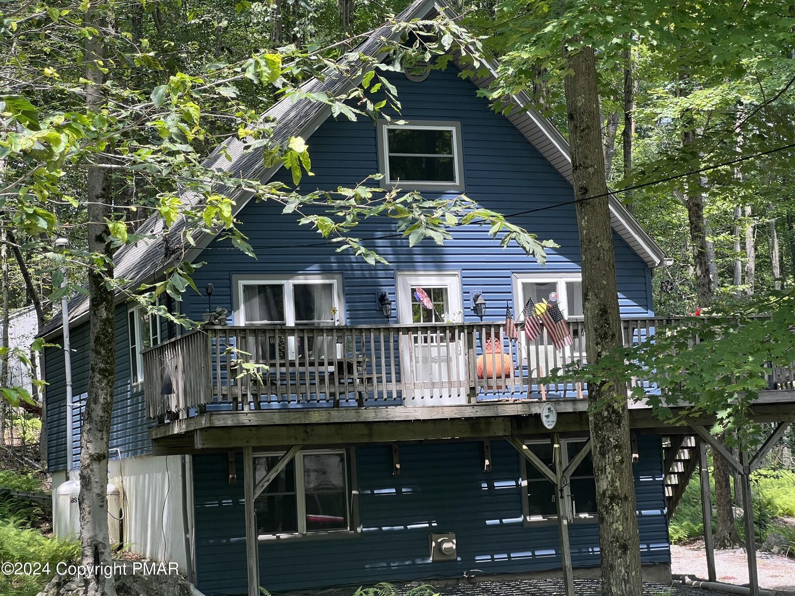Property Photo: 267 Wyalusing Drive PA 18347