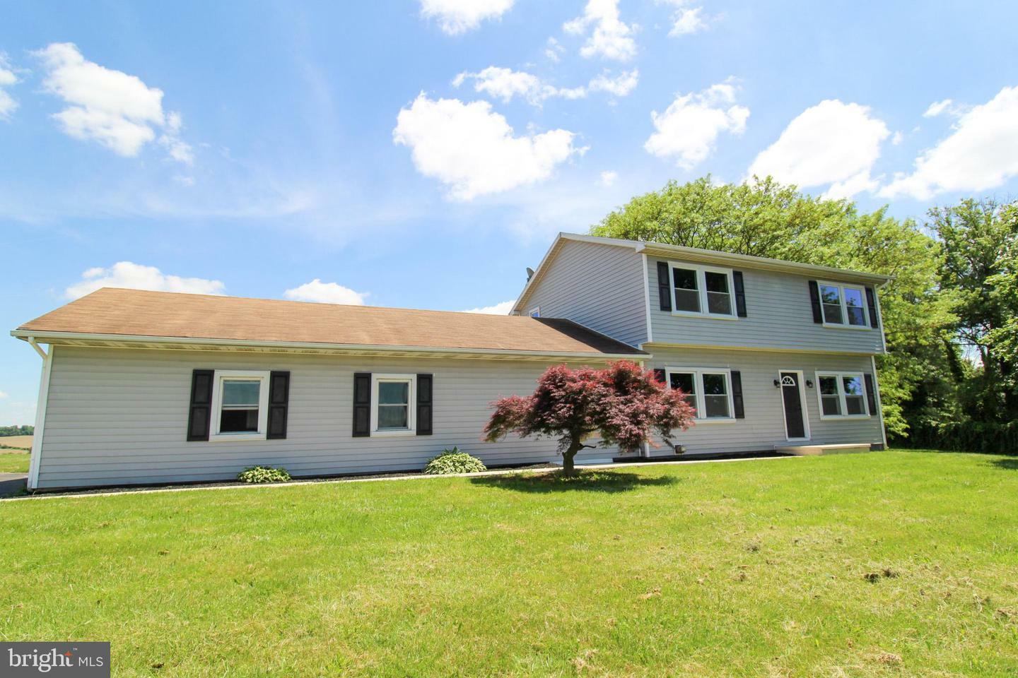 Property Photo:  690 Winterstown Road  PA 17356 