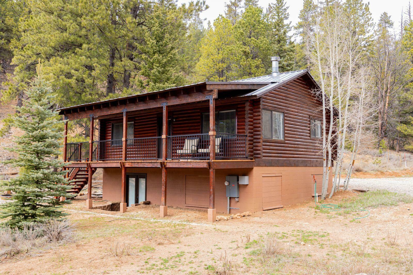 Property Photo:  3215 E Spruce Dr  UT 84762 