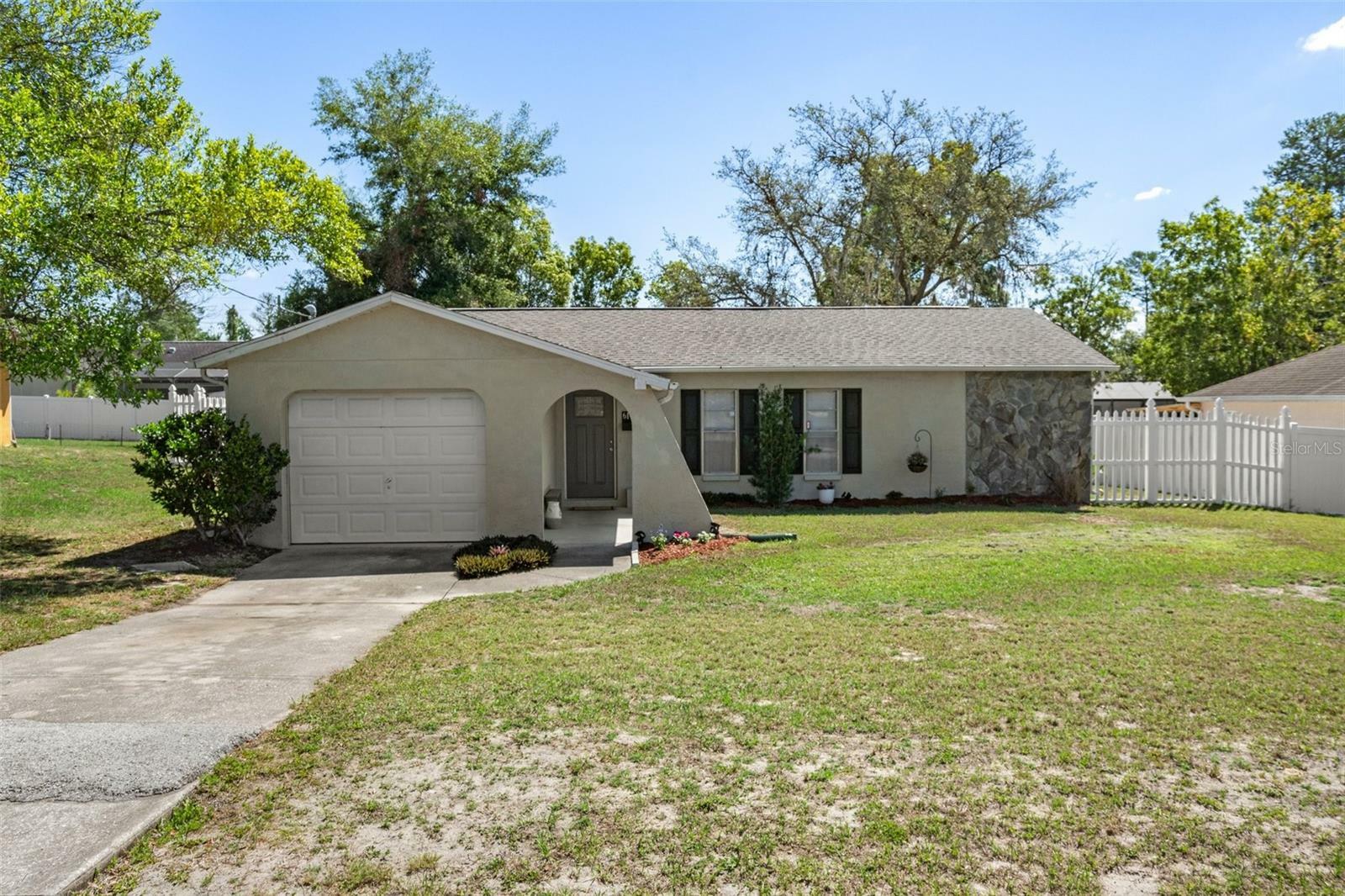 Property Photo:  6142 Sunday Road  FL 34608 