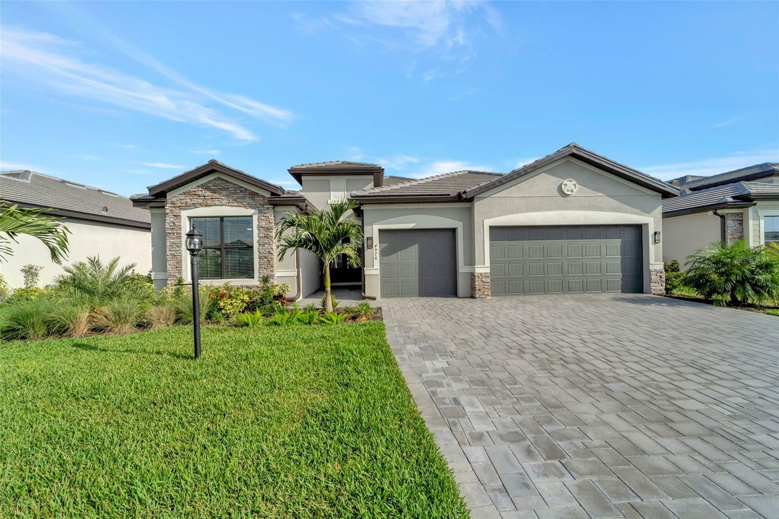 Property Photo:  4976 Seafoam Trail  FL 34211 