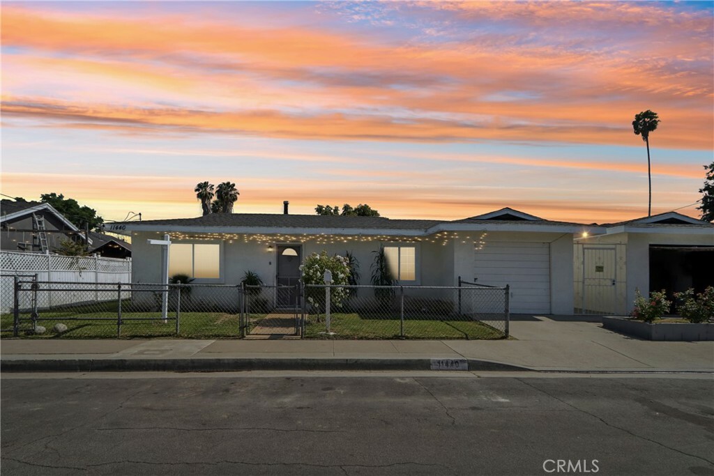 Property Photo:  11434 Walnut Street  CA 90606 