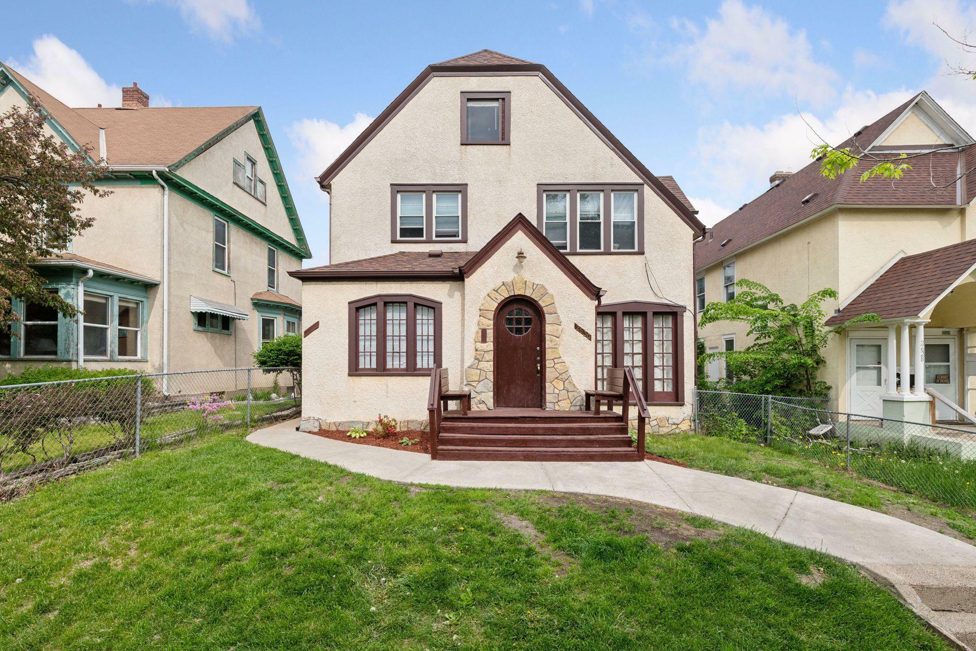 Property Photo:  2630 Dupont Avenue N  MN 55411 