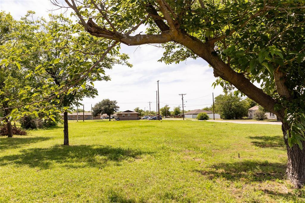 611 N Avenue F  Olney TX 76374 photo