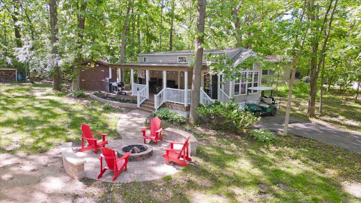 Property Photo:  300 Leisure Way  WI 53534 