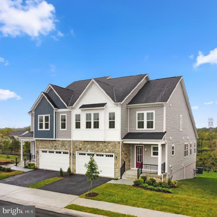 Property Photo: 25555 Red Cherry Drive VA 20105