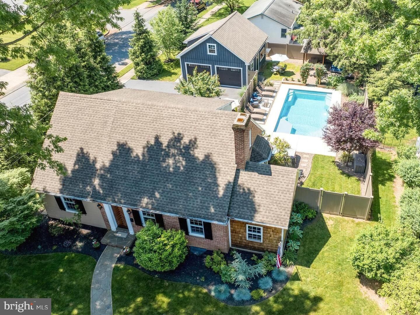 Property Photo: 228 W Gramby Street PA 17545