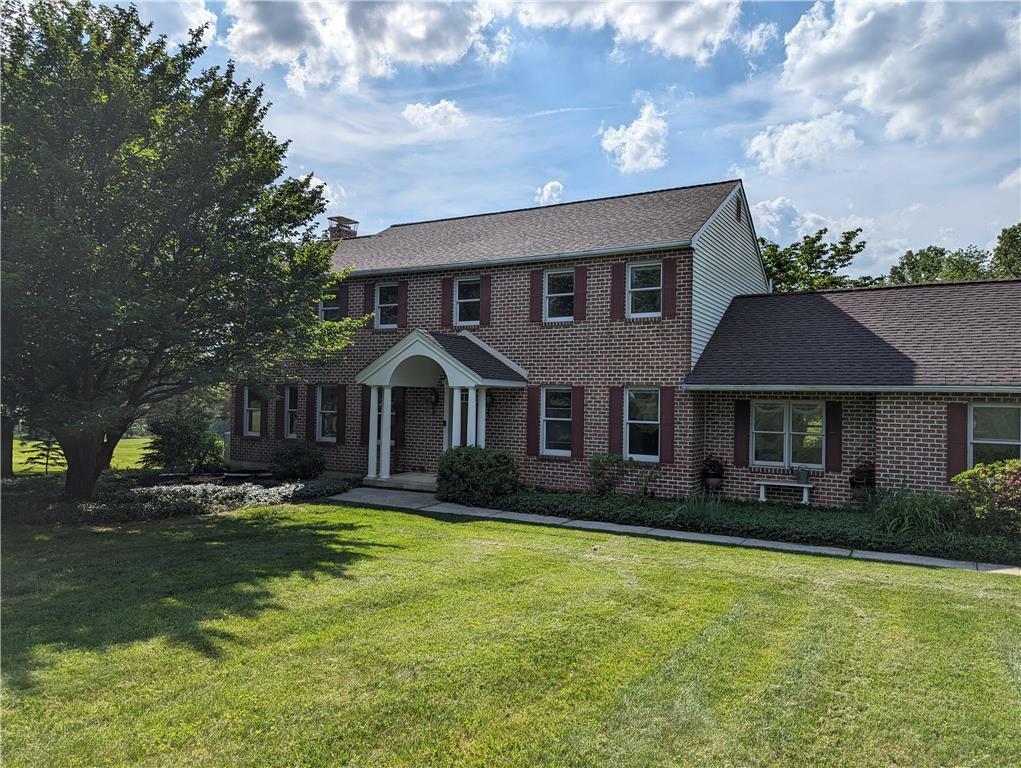 Property Photo:  391 Apple Drive  PA 18014 