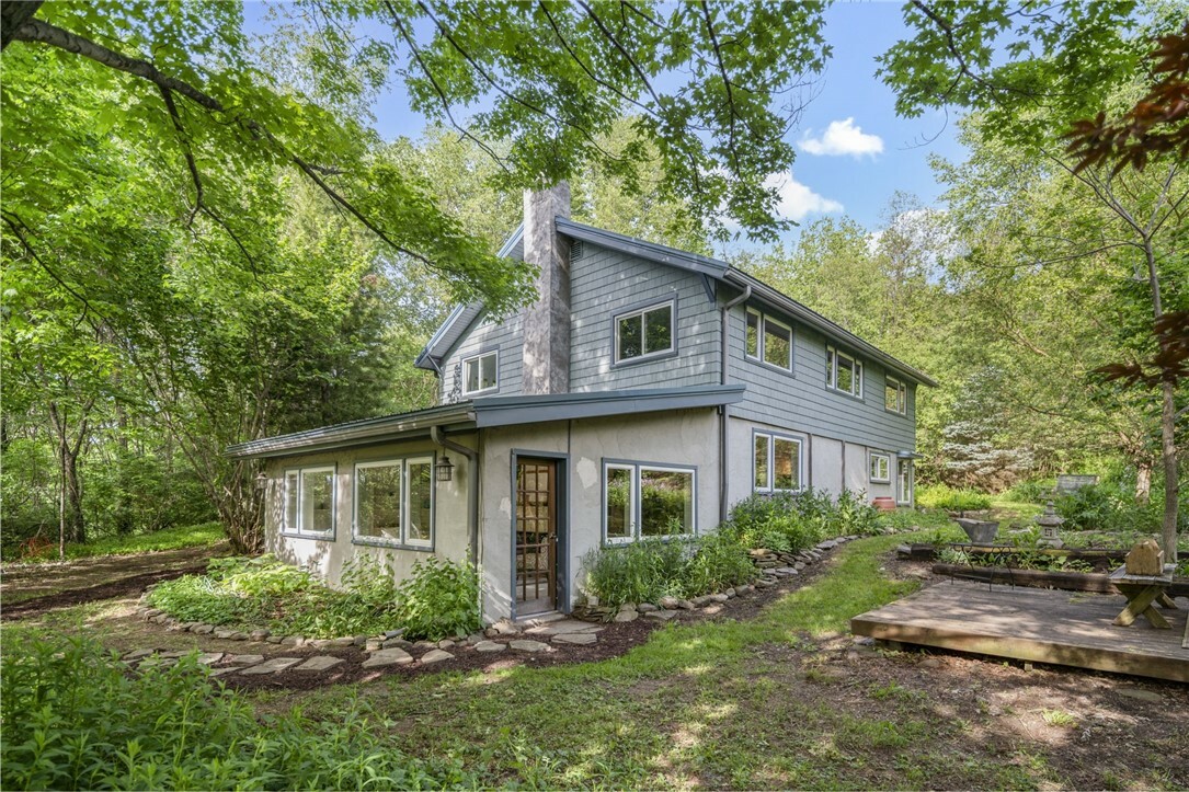 Property Photo:  425 Butternut Drive  NY 14867 