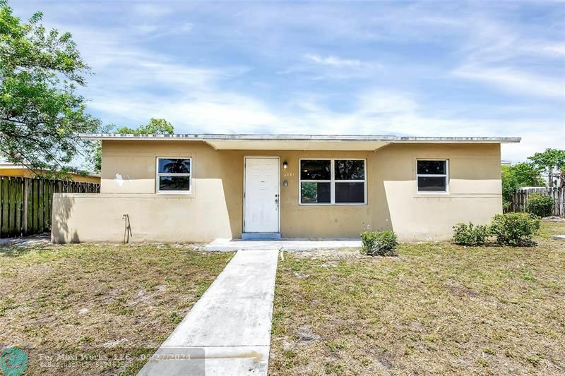 Property Photo:  2021 NW 62nd Ter  FL 33313 