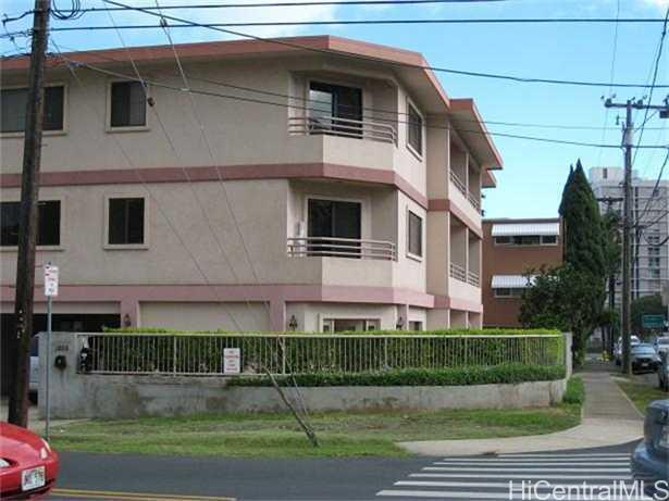 Property Photo: 1433 Alexander Street HI 96822