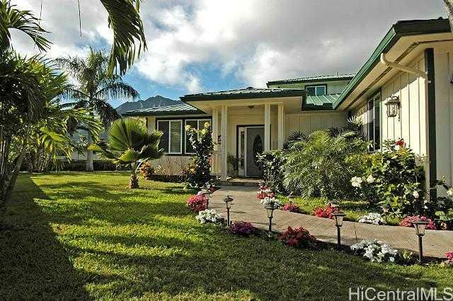 Property Photo:  41-1698A Kalanianaole Highway 4  HI 96795 