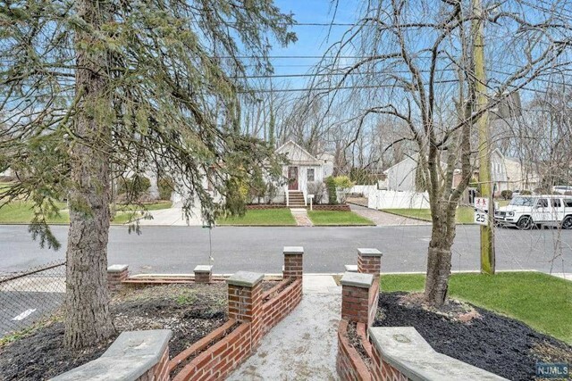 Property Photo:  652 Harvard Street  NJ 07646 