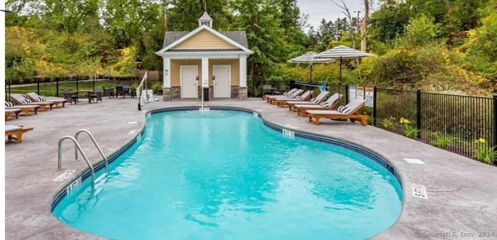Property Photo:  5 Cherry Brook Road 215  CT 06019 
