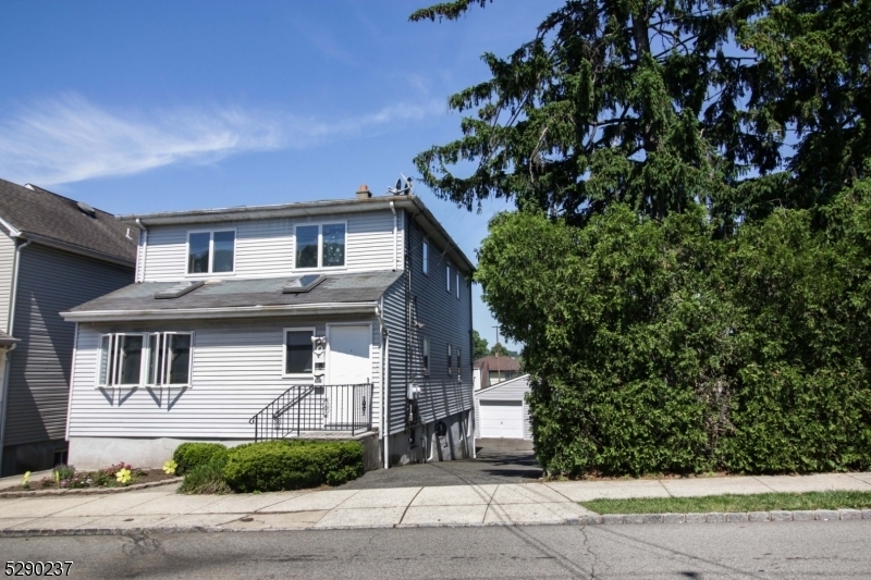 Property Photo: 150 Jackson Ave NJ 07424