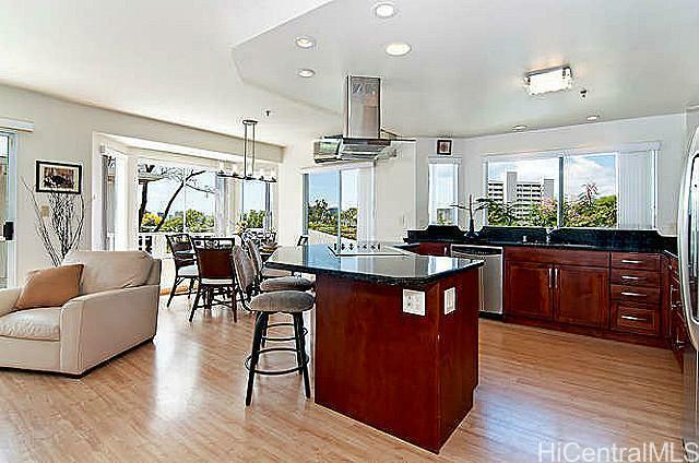 Property Photo:  982 Prospect Street 6  HI 96822 