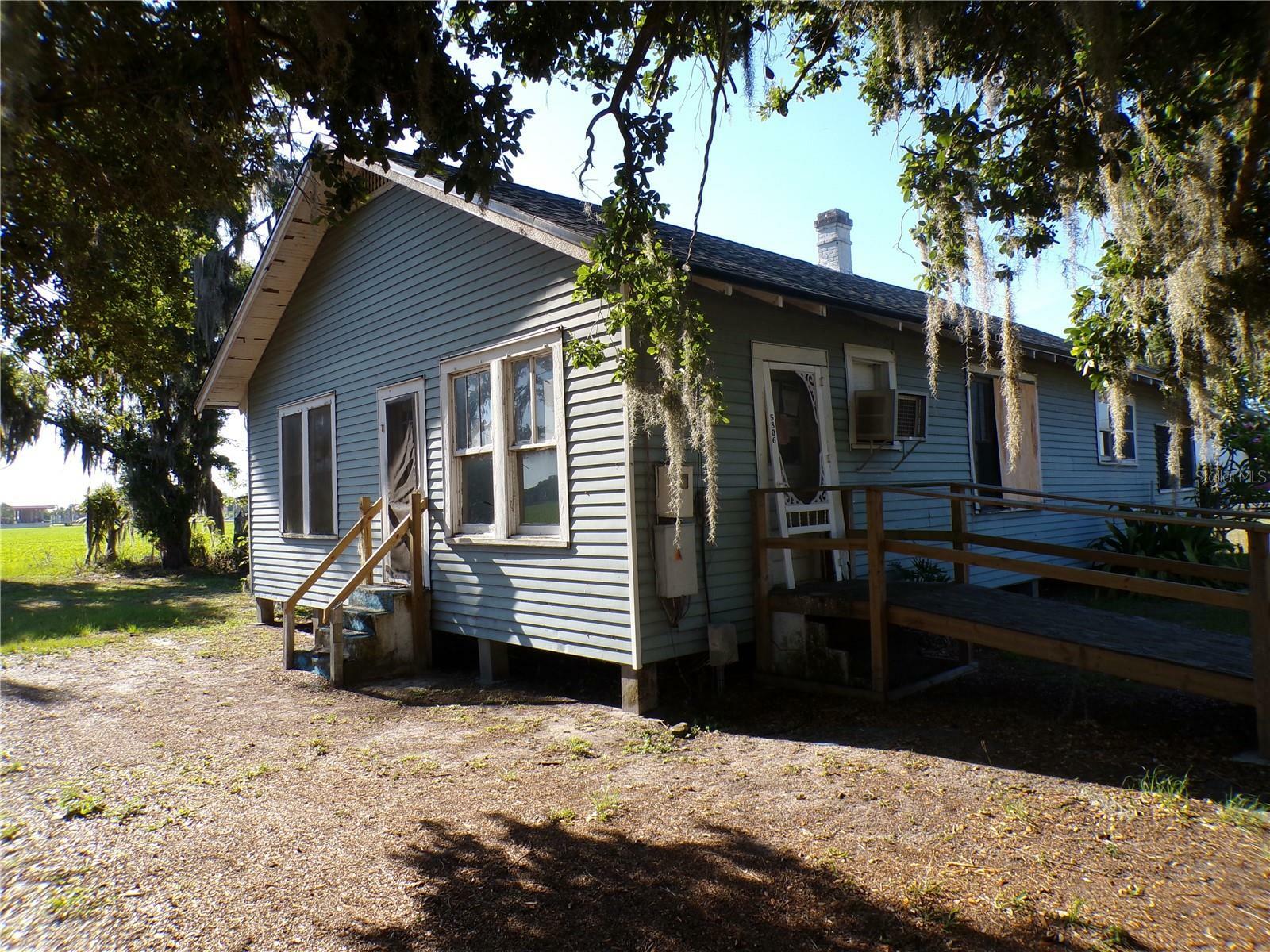 Property Photo:  5306 S Farkas Road  FL 33567 