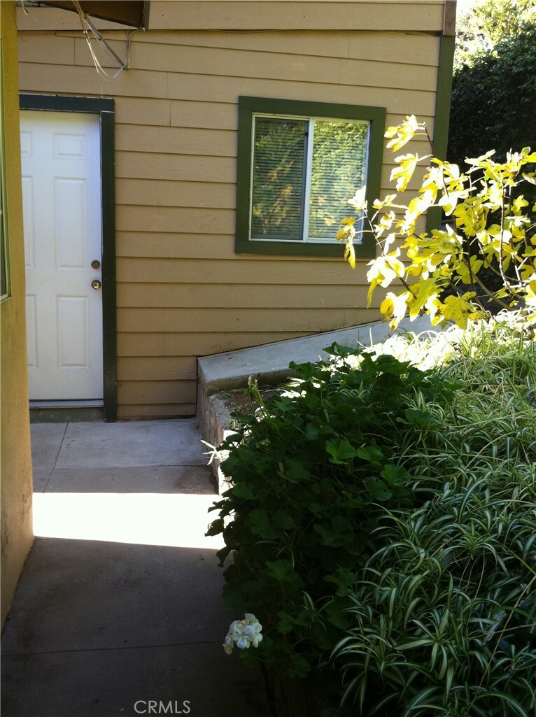 Property Photo:  357 B Auburn Avenue  CA 91024 