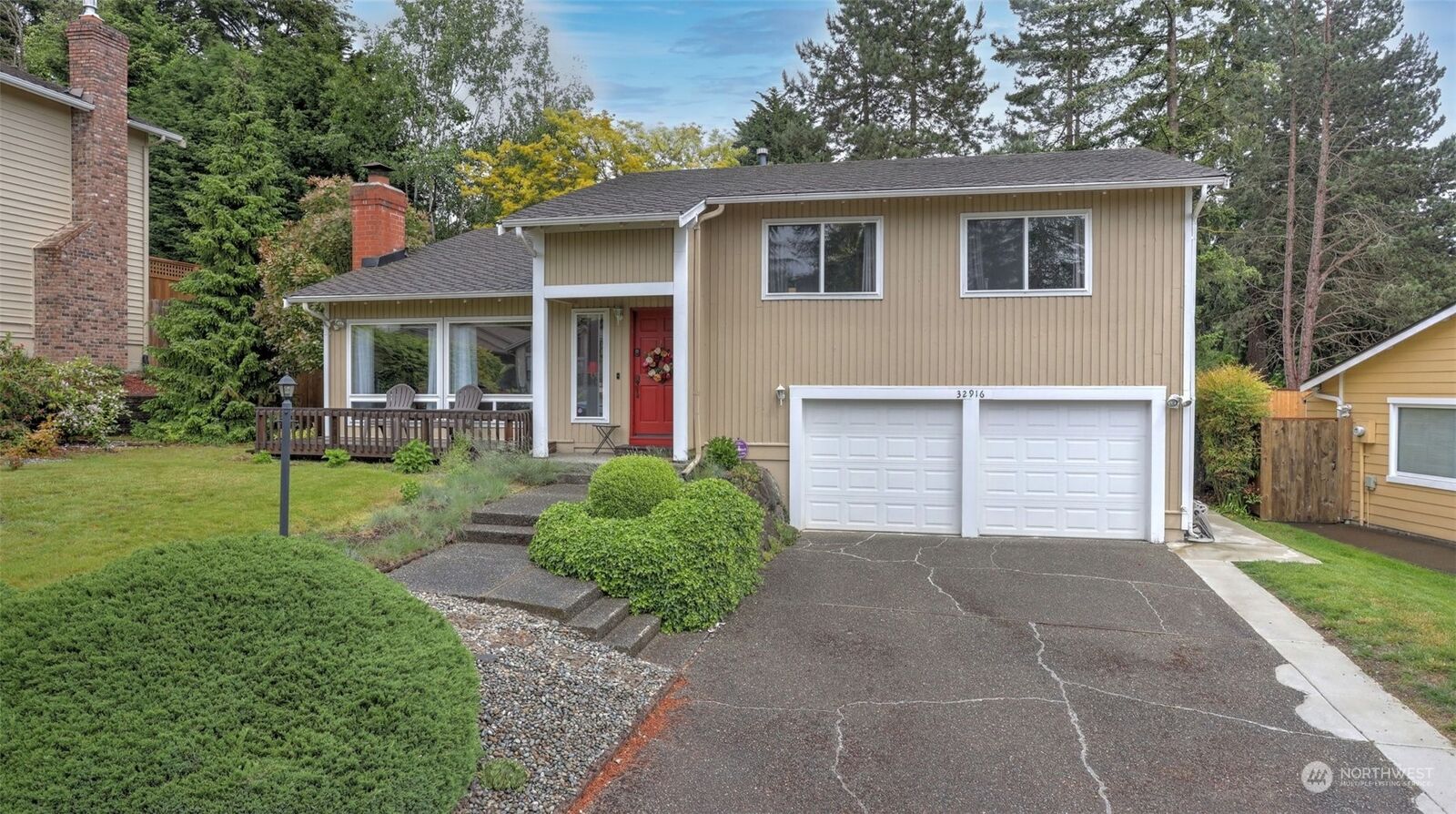 Property Photo:  32916 4th Avenue SW  WA 98023 