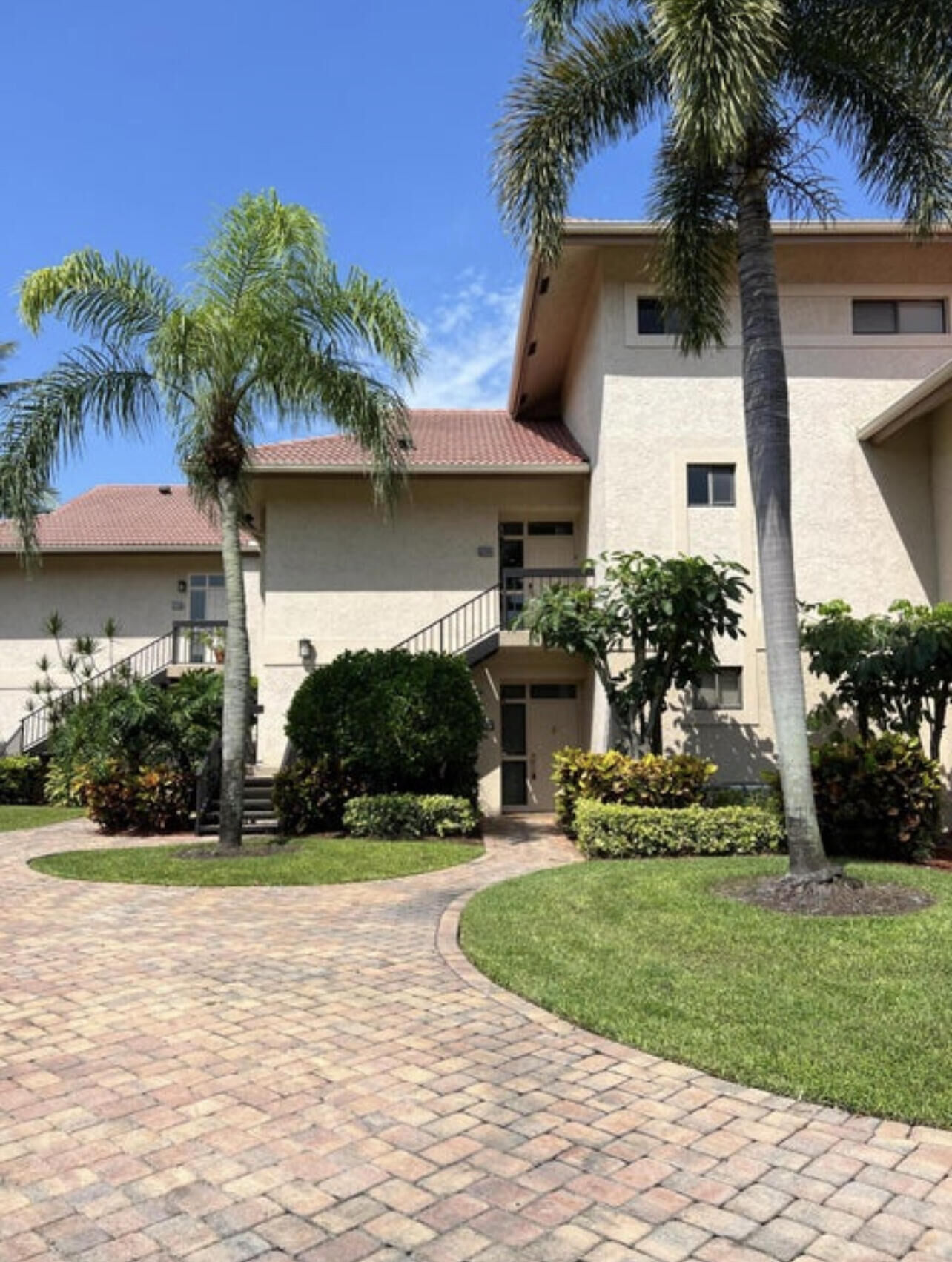 Property Photo:  19231 Sabal Lake Drive  FL 33434 