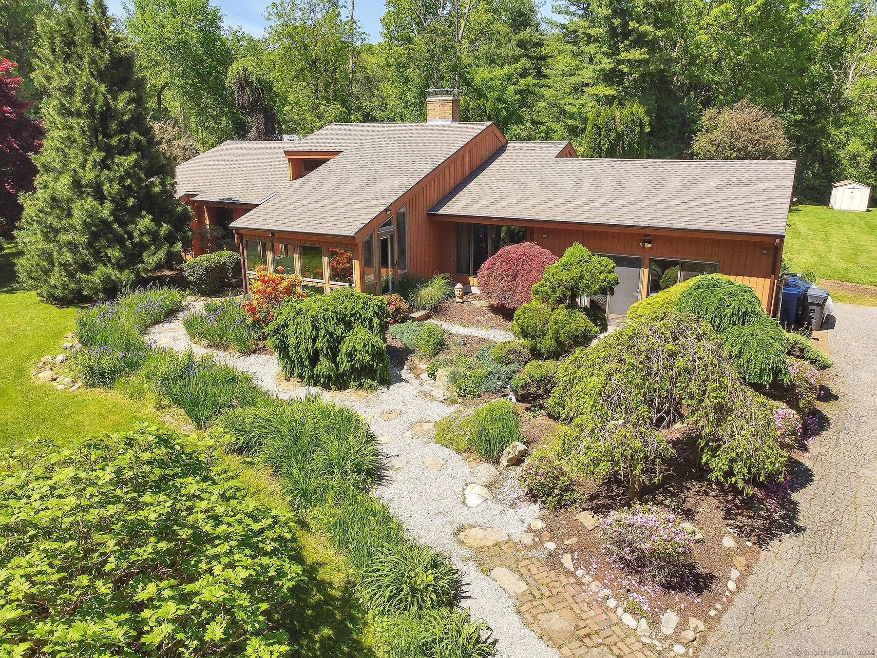 Property Photo: 711 Norwich Avenue CT 06415
