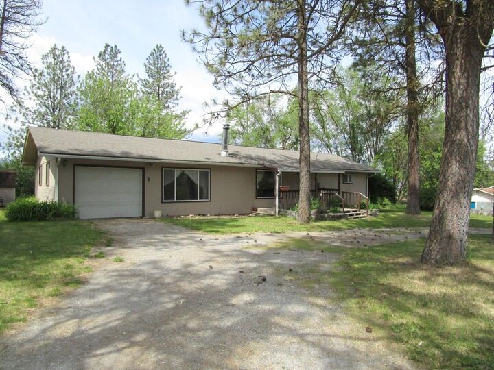 House for sale in Chewelah 2426 Indian Ridge Rd, Chewelah, WA 99109