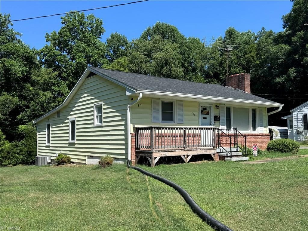 Property Photo:  282 Harris Avenue  NC 28621 