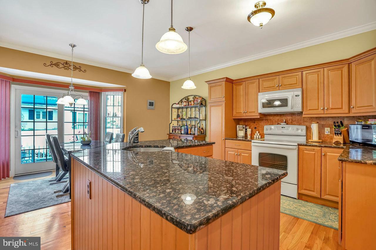 Property Photo:  1061 Spring Street  NJ 08902 