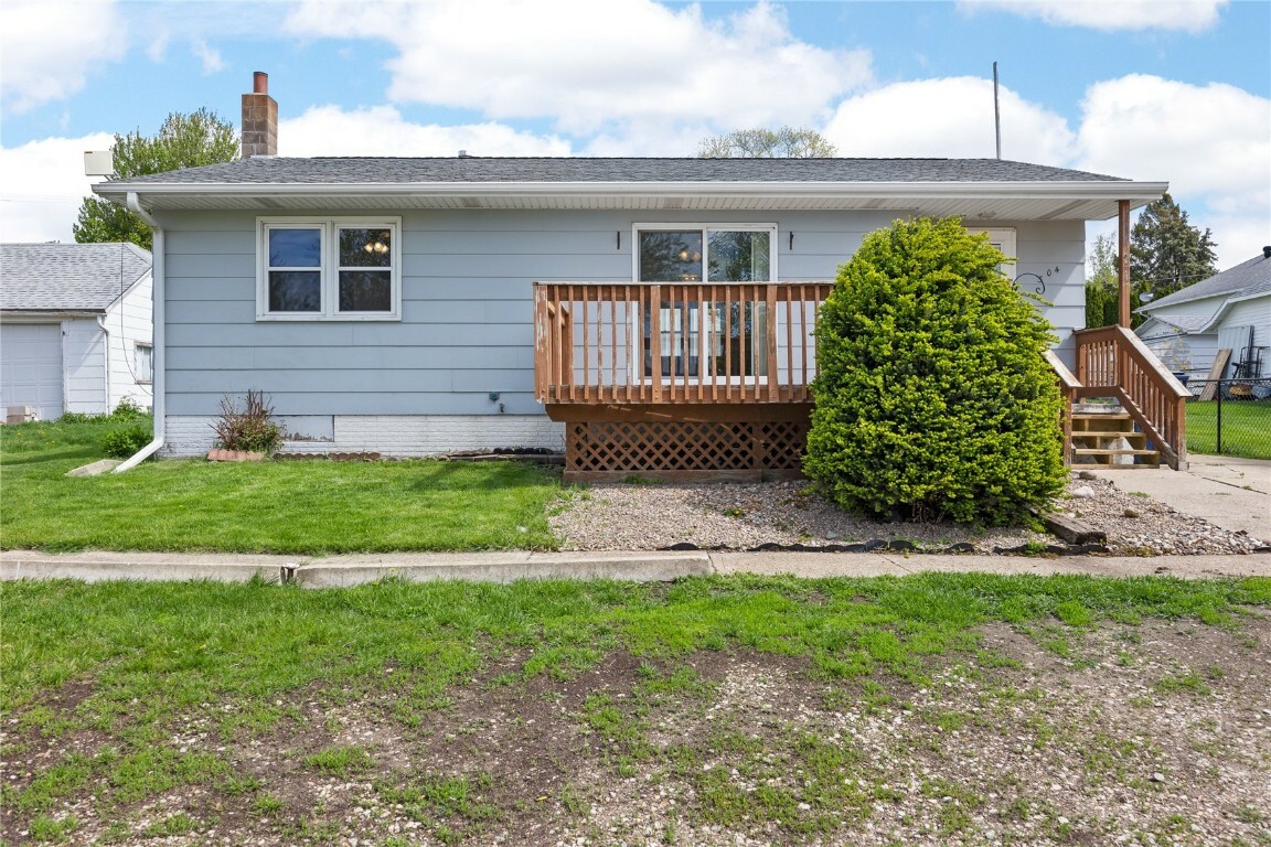 Property Photo:  304 W South Street  IA 52306 