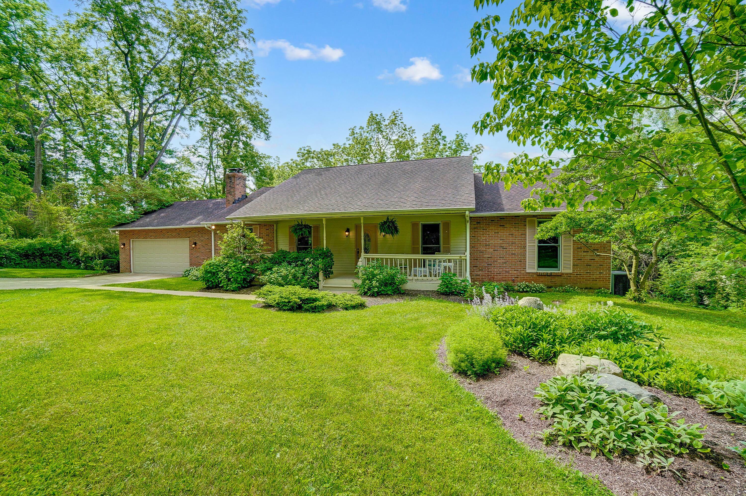 Property Photo:  2757 Old Columbus Road  OH 43023 