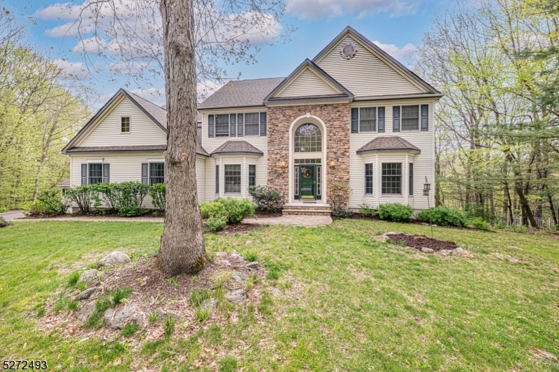 Property Photo: 6 Glenview Ln NJ 07461