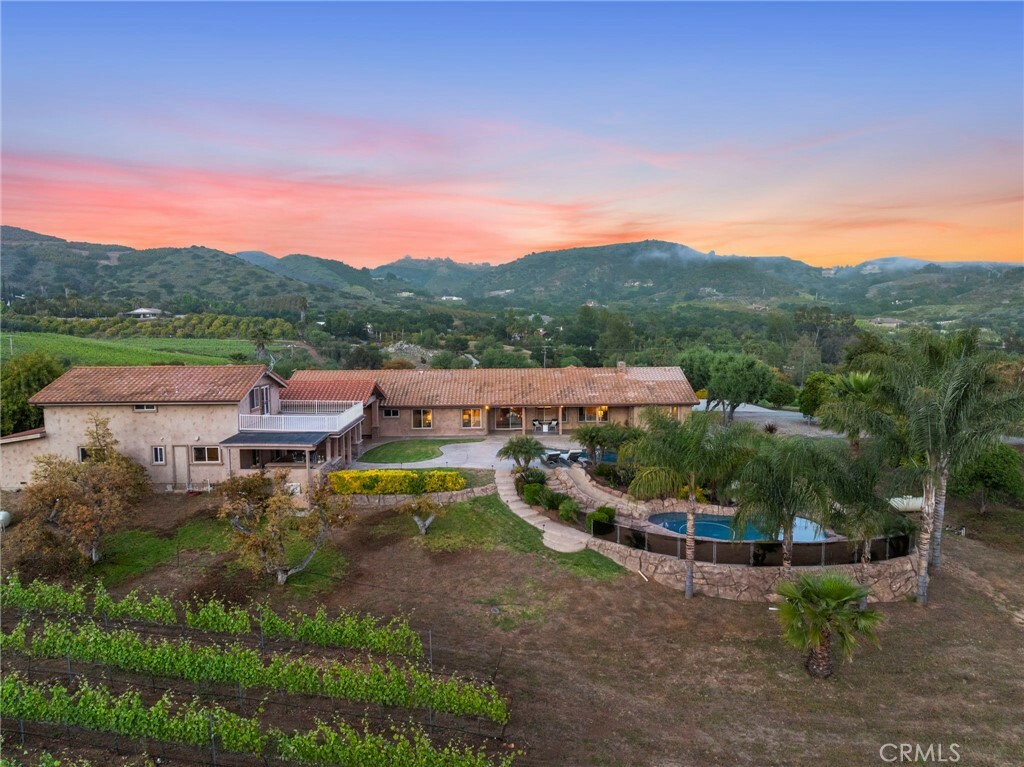 Property Photo: 45175 Via Vaquero CA 92590