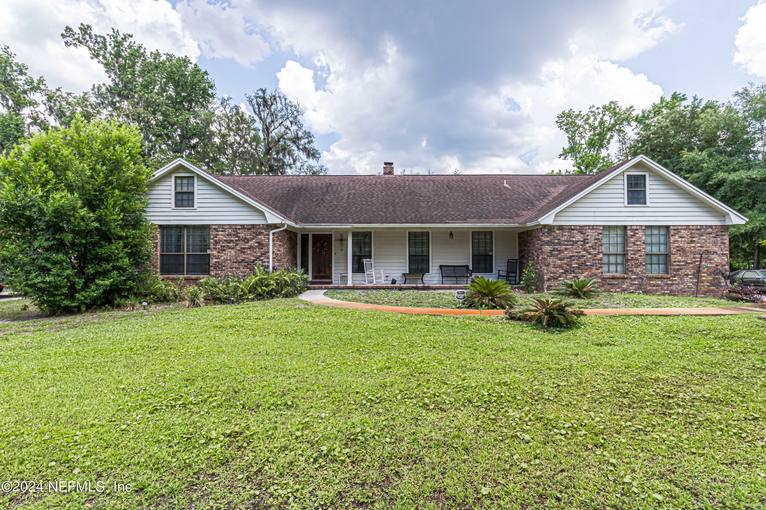 Property Photo:  2383 Oak Court  FL 32073 