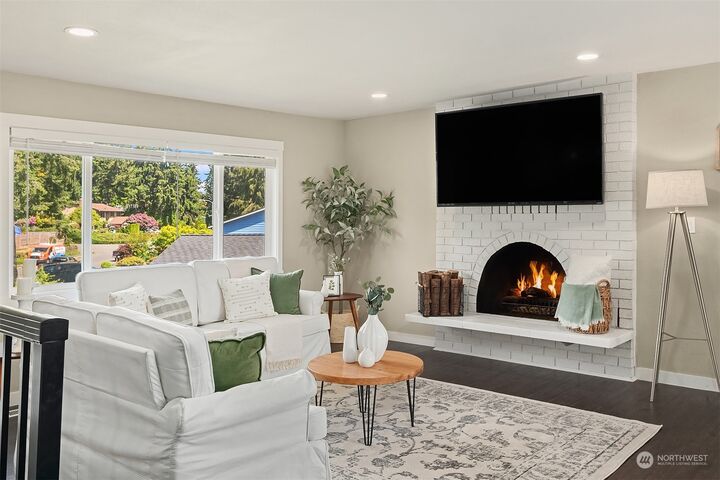 Property Photo:  3204 153rd Street SW  WA 98087 