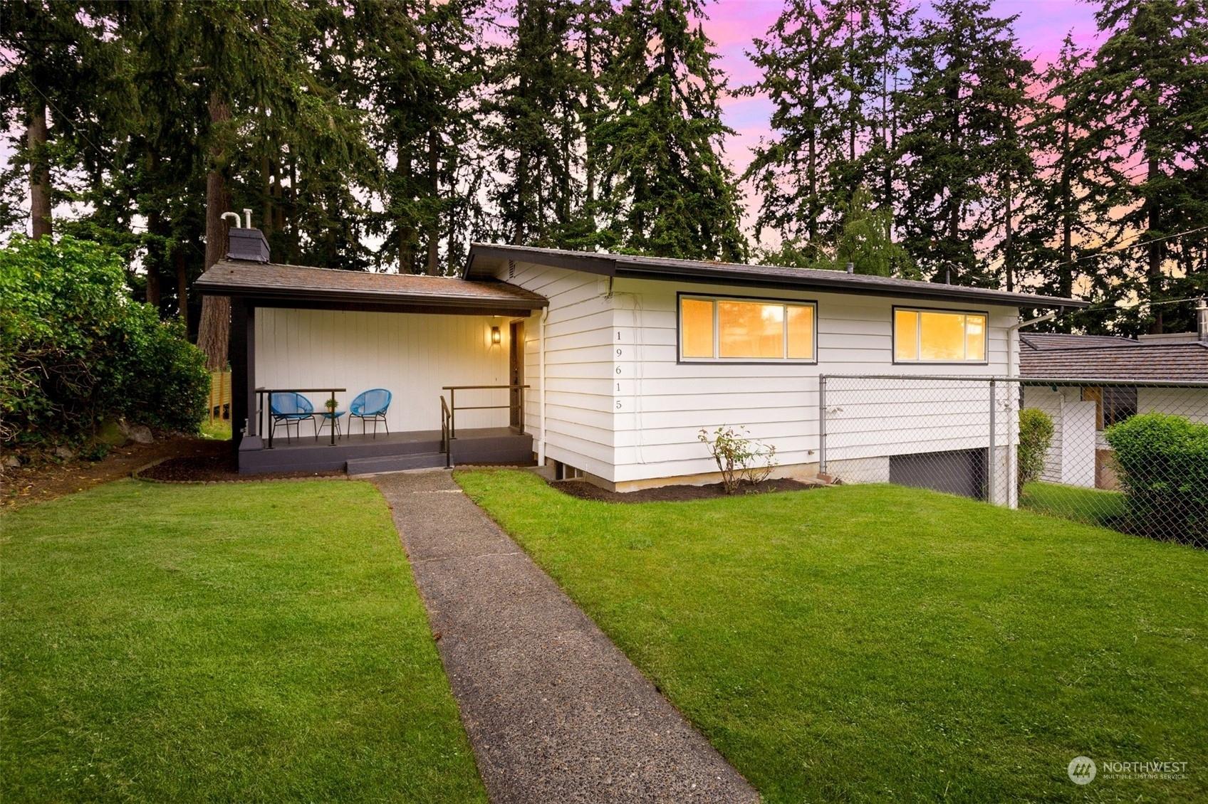 Property Photo:  19615 N Ashworth Avenue  WA 98133 