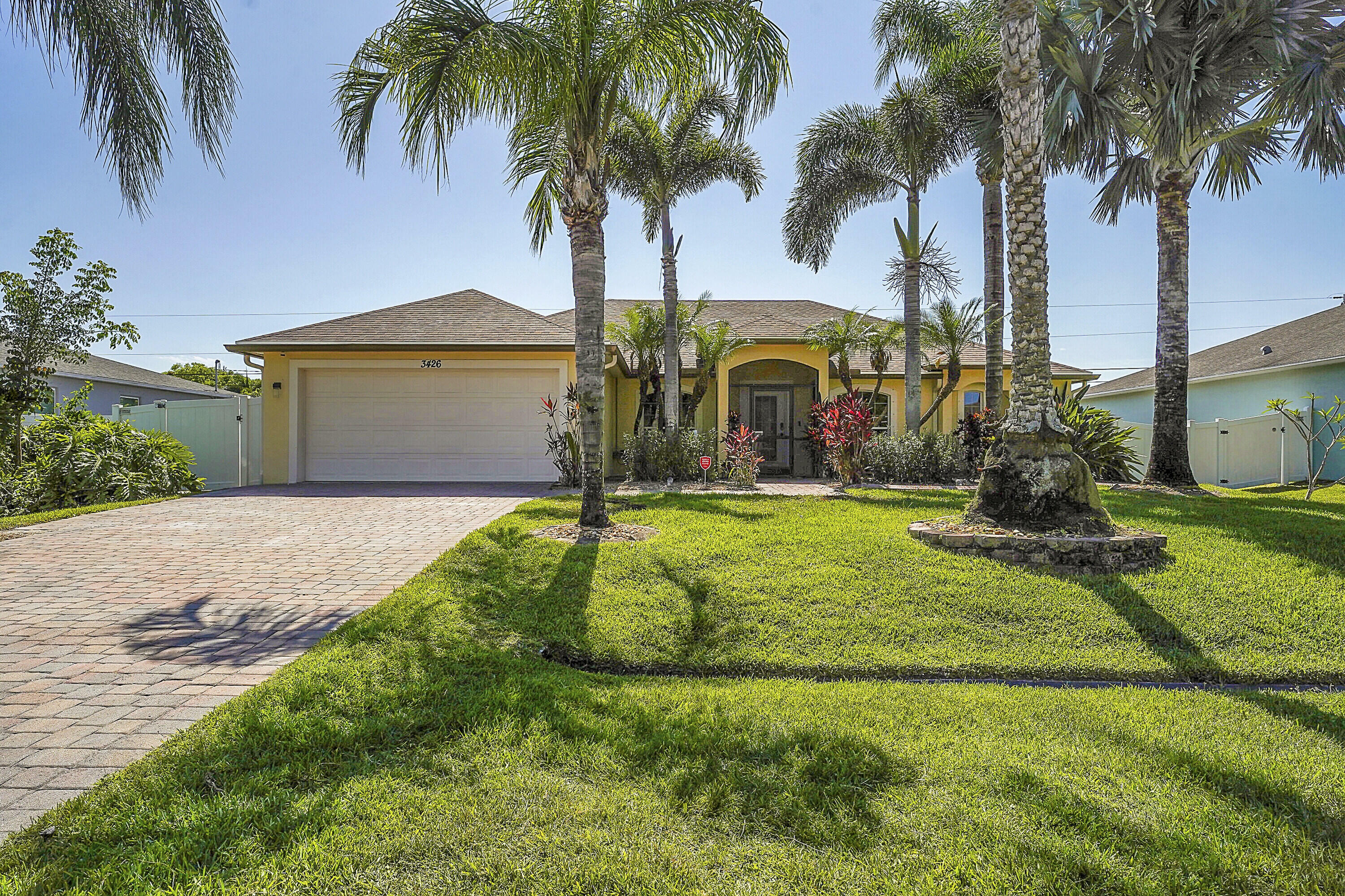 Property Photo:  3426 SW Funtuna Street  FL 34953 