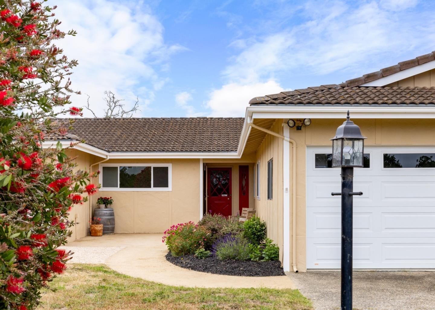 Property Photo:  15450 Oak Hills Drive  CA 93907 