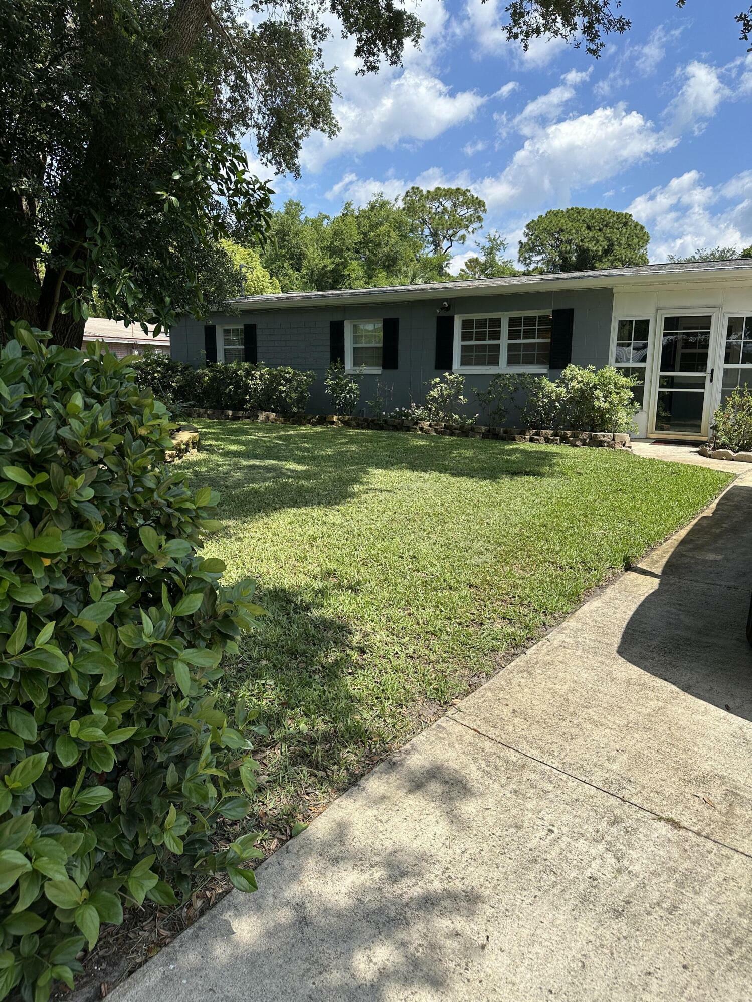 Property Photo:  832 Gibson Street  FL 32780 