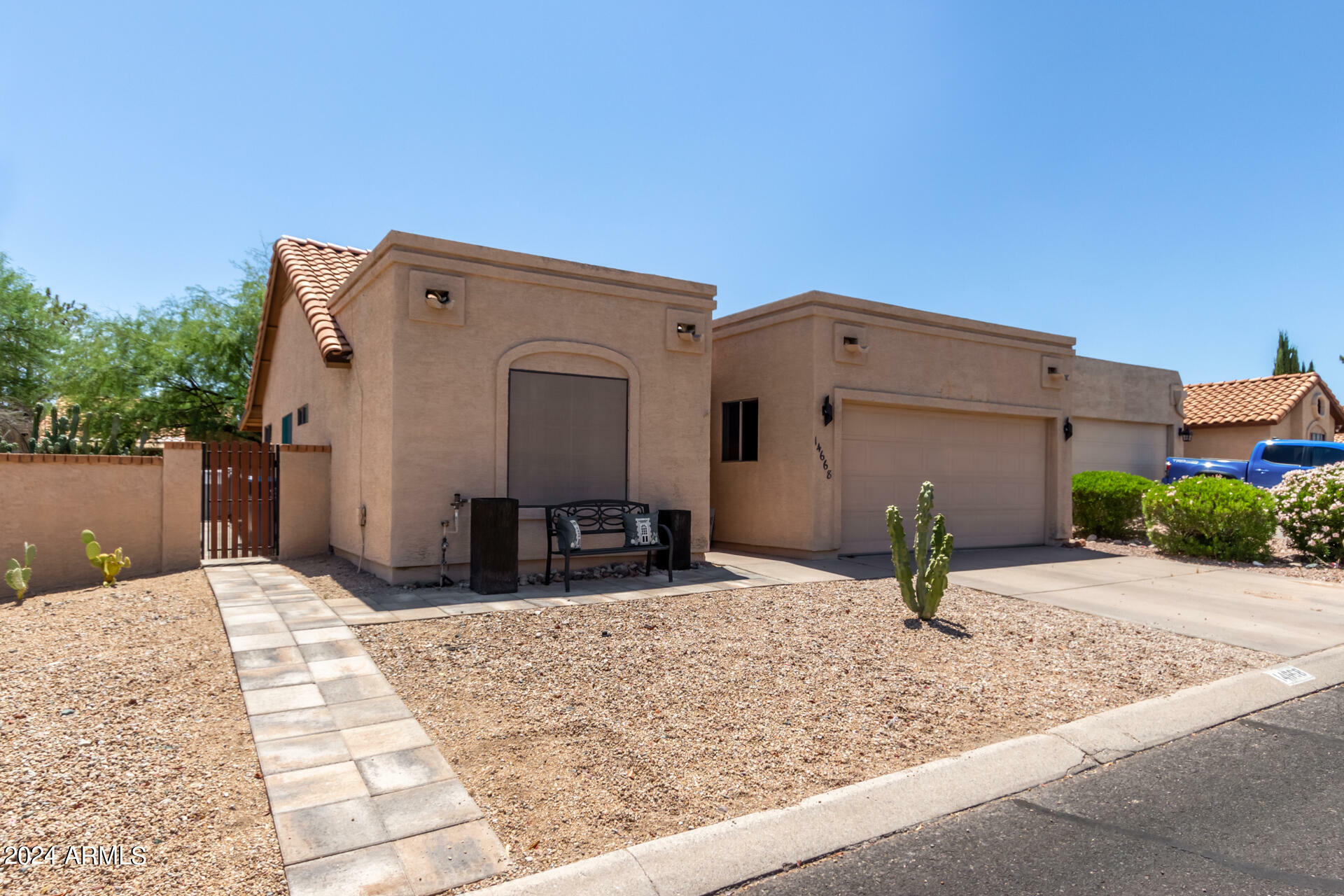 Property Photo:  14668 N Kings Way  AZ 85268 