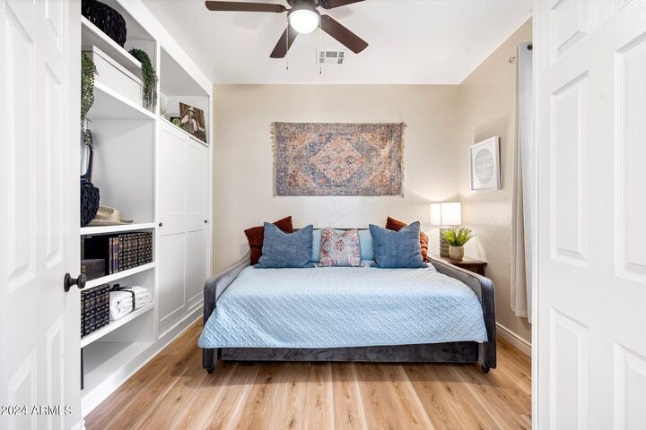 Property Photo: 304 W Mountain Sage Drive AZ 85045