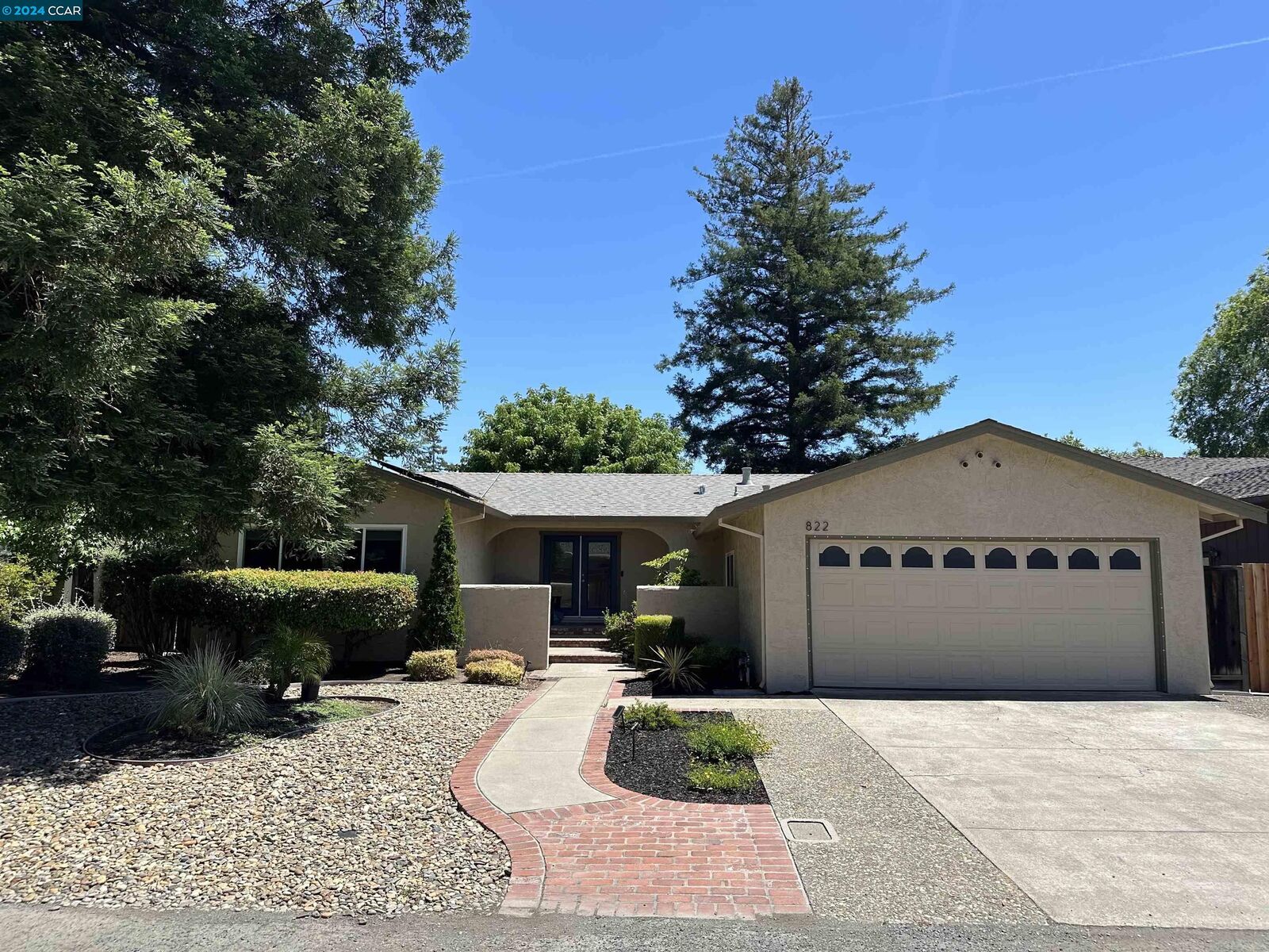 Property Photo:  822 Weaver Ln  CA 94518 