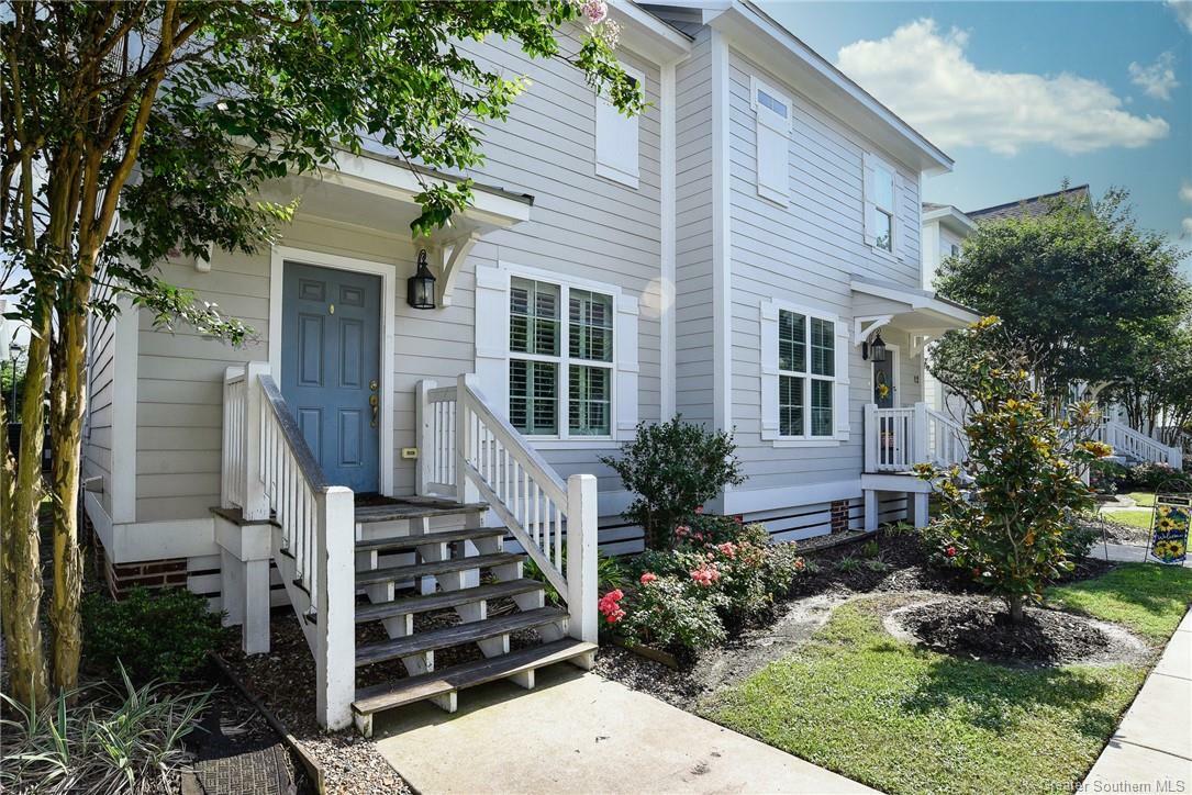 Property Photo: 1220 Pithon Street 11 LA 70601