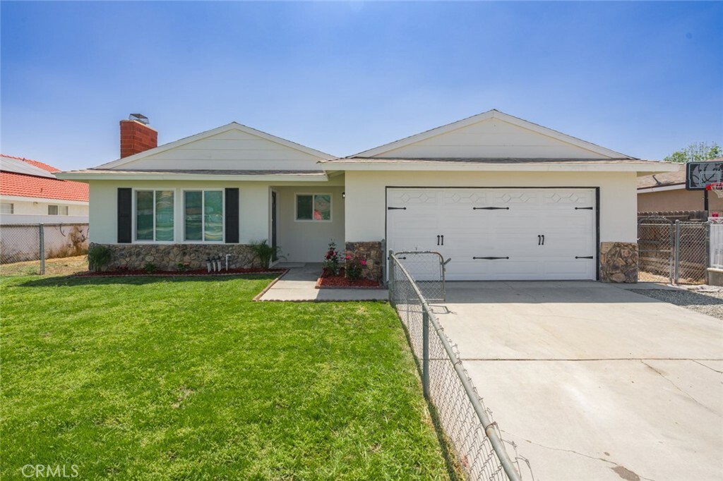 Property Photo: 1150 Cloverdale Street CA 92501